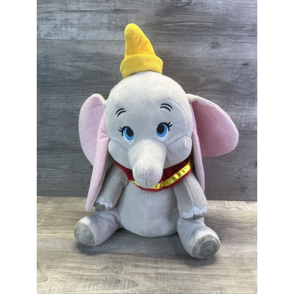 Disney Store Dumbo Exclusive Stuffed Plush  Animal Toy Elephant Authentic - Picture 11 of 12